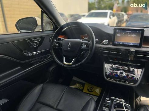 Lincoln Corsair 2022 - фото 15