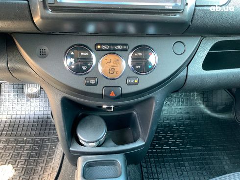 Nissan Note 2006 коричневый - фото 31