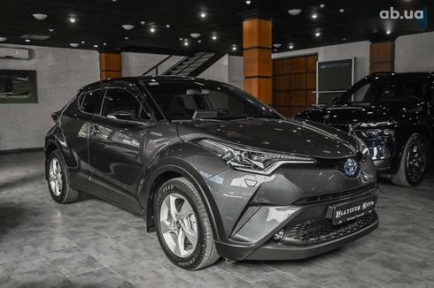 Toyota C-HR 2018 - фото 4