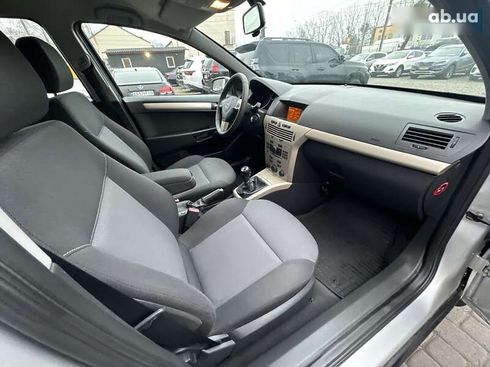 Opel Astra 2008 - фото 25