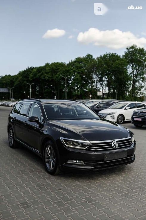 Volkswagen Passat 2018 - фото 5