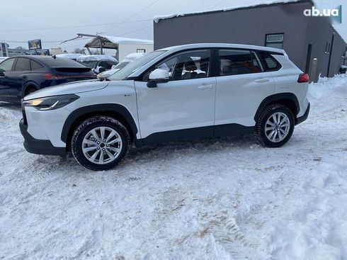 Toyota Corolla Cross 2025 - фото 4