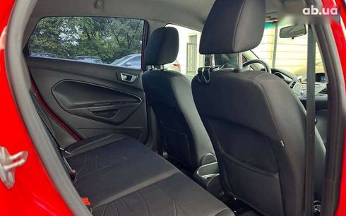 Ford Fiesta 2016 - фото 28