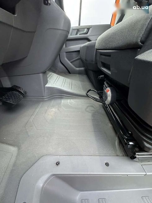 Volkswagen Crafter 2021 - фото 18