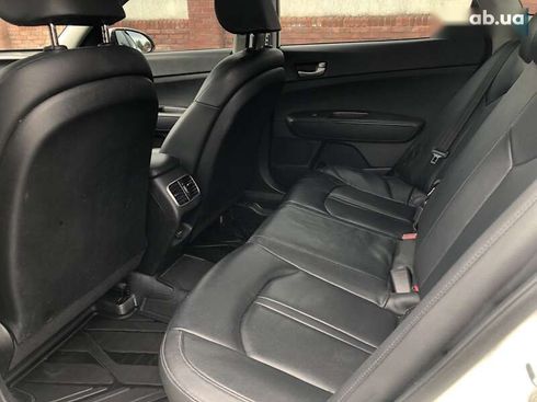 Kia K5 2017 - фото 13