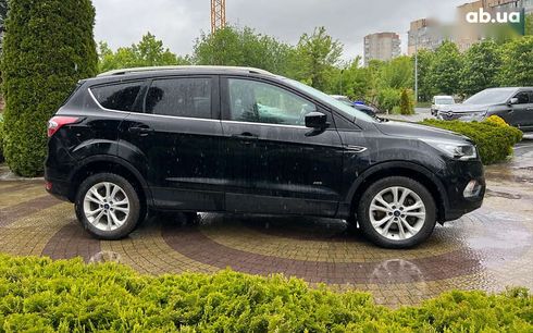 Ford Escape 2017 - фото 8
