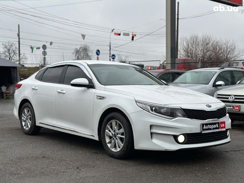 Kia K5 2017 белый - фото 3