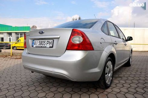 Ford Focus 2010 - фото 7