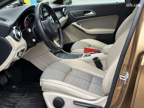 Mercedes-Benz GLA-Класс 2017 бежевый - фото 8
