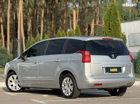 Peugeot 5008 2010 - фото 14