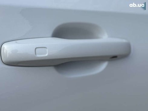 Volvo XC60 2021 - фото 17