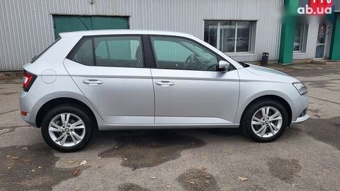 Skoda Fabia 2020 - фото 12