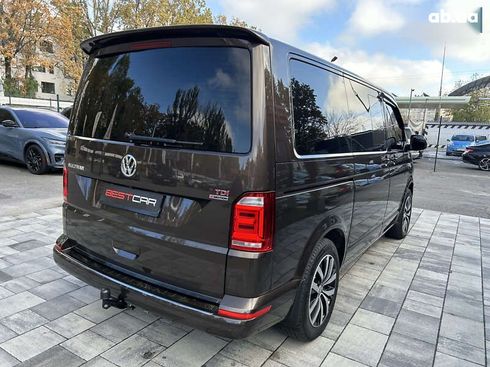 Volkswagen Multivan 2017 - фото 11