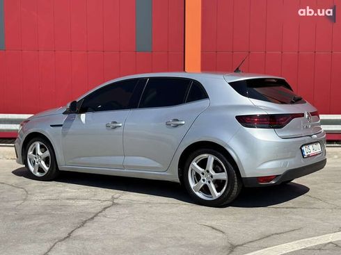 Renault Megane 2020 - фото 20