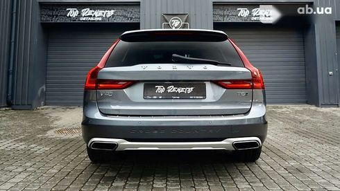 Volvo V90 Cross Country 2017 - фото 13