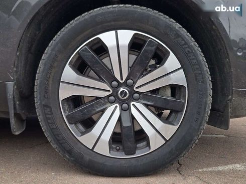 Volvo XC60 2023 - фото 17