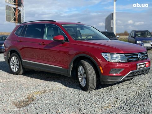 Volkswagen Tiguan 2017 красный - фото 12