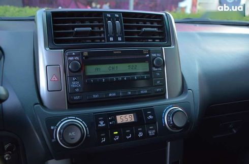 Toyota Land Cruiser Prado 2012 - фото 25