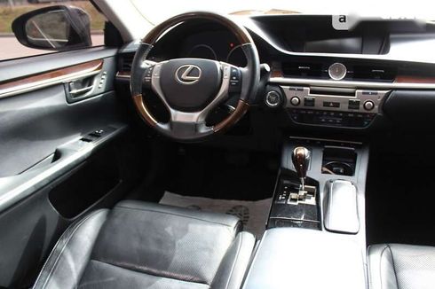 Lexus ES 2013 - фото 24