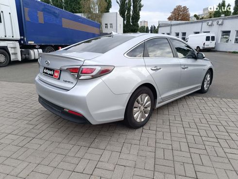 Hyundai Sonata 2017 серый - фото 5