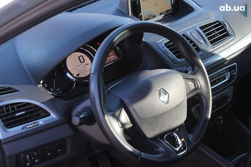 Renault Megane 2015 - фото 15