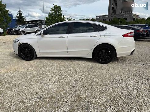 Ford Mondeo 2015 - фото 9