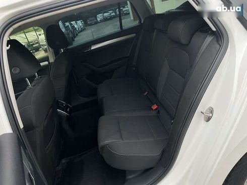 Skoda Superb 2017 - фото 29