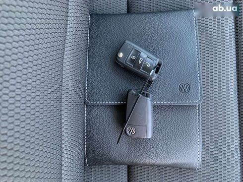 Volkswagen e-Golf 2020 - фото 29