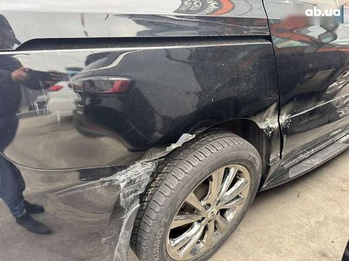 Kia Carnival 2019 - фото 5