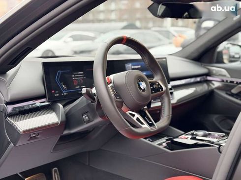 BMW M5 2025 - фото 23