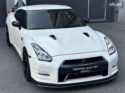Nissan GT-R 2013 - фото 8