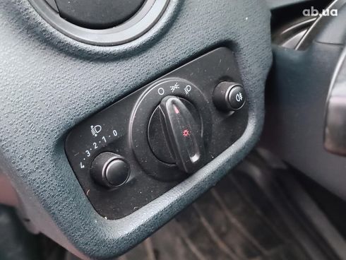 Ford Fiesta 2012 красный - фото 18