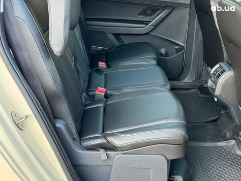 Volkswagen Touran 2018 бежевый - фото 25