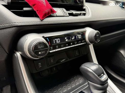 Toyota RAV4 2019 - фото 22