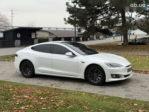 Tesla Model S 2019 - фото 5