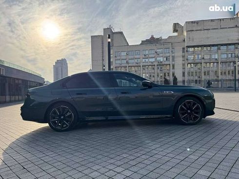 BMW i7 2023 - фото 8