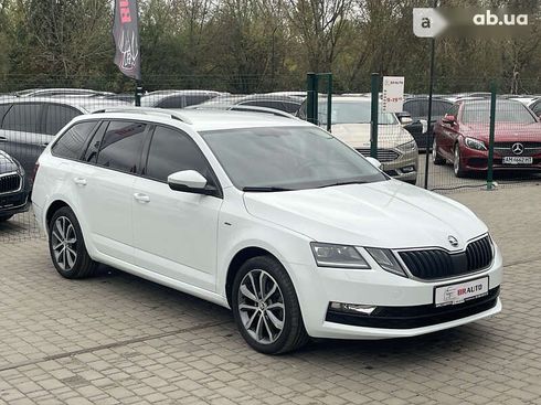 Skoda Octavia 2017 - фото 6