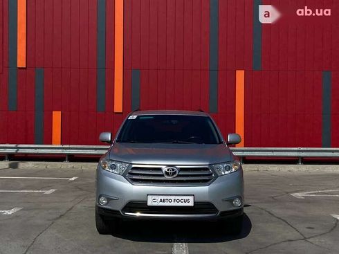 Toyota Highlander 2010 - фото 3