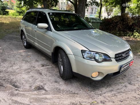 Subaru Legacy 2005 бежевый - фото 3