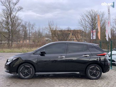 Nissan Leaf 2022 - фото 12