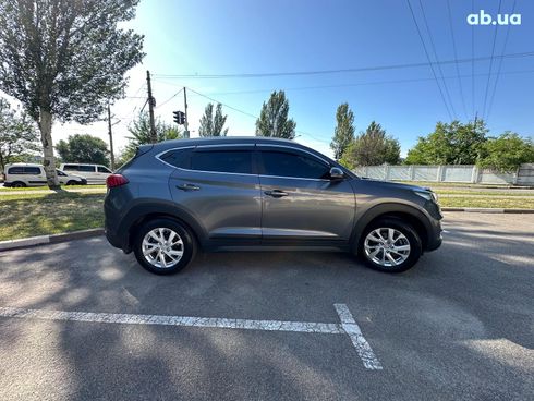 Hyundai Tucson 2019 серый - фото 29