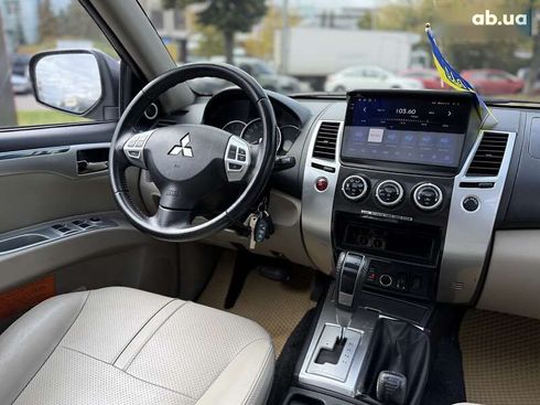 Mitsubishi Pajero Sport 2012 - фото 11