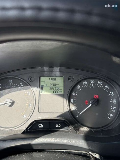 Skoda Fabia 2013 - фото 16