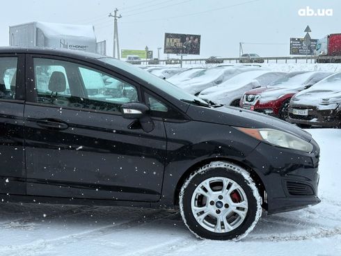 Ford Fiesta 2016 черный - фото 4