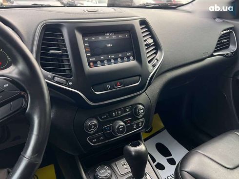 Jeep Cherokee 2019 - фото 17