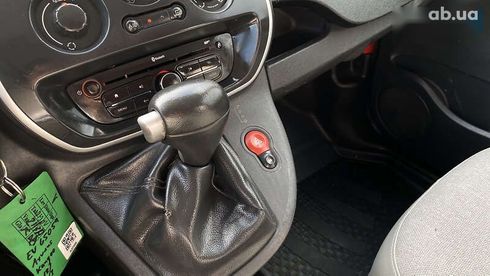 Renault Kangoo 2019 - фото 20