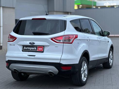 Ford Escape 2015 белый - фото 6