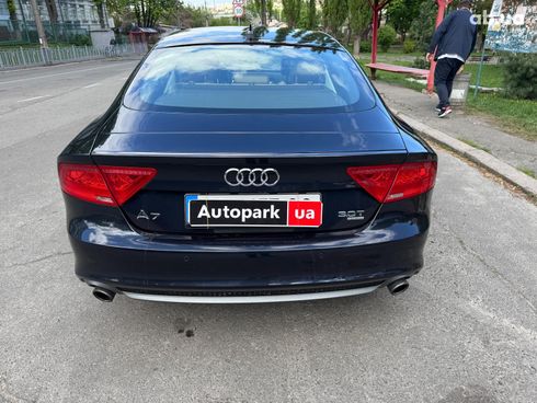 Audi A7 2014 синий - фото 6