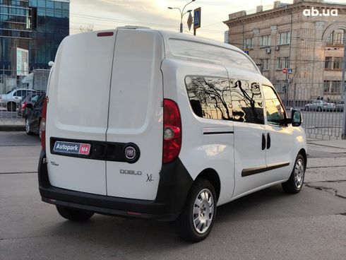 Fiat Doblo 2014 белый - фото 6
