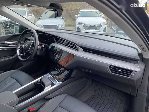 Audi Q8 e-tron 2023 - фото 9